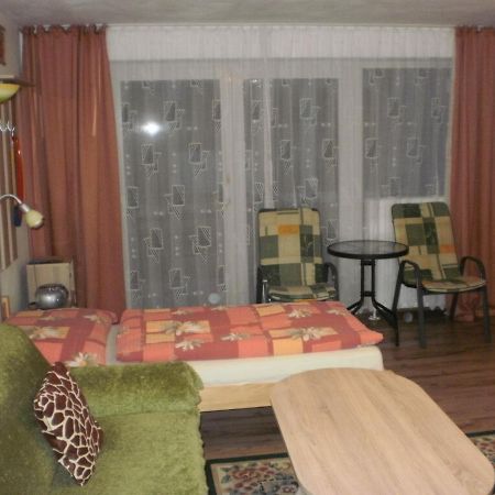 Privat Buk 100 Apartment Jindřichŭv Hradec Exterior foto