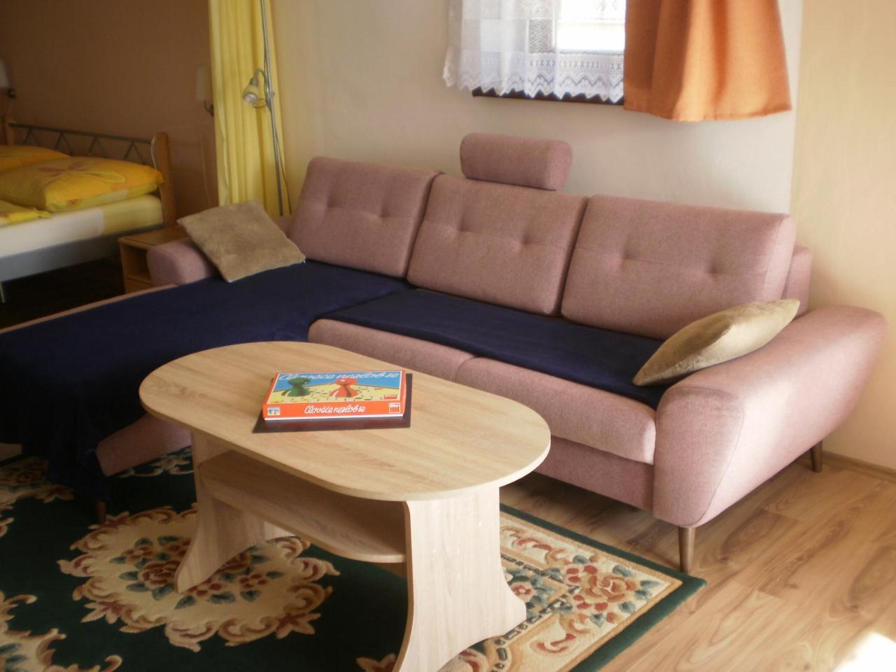 Privat Buk 100 Apartment Jindřichŭv Hradec Exterior foto