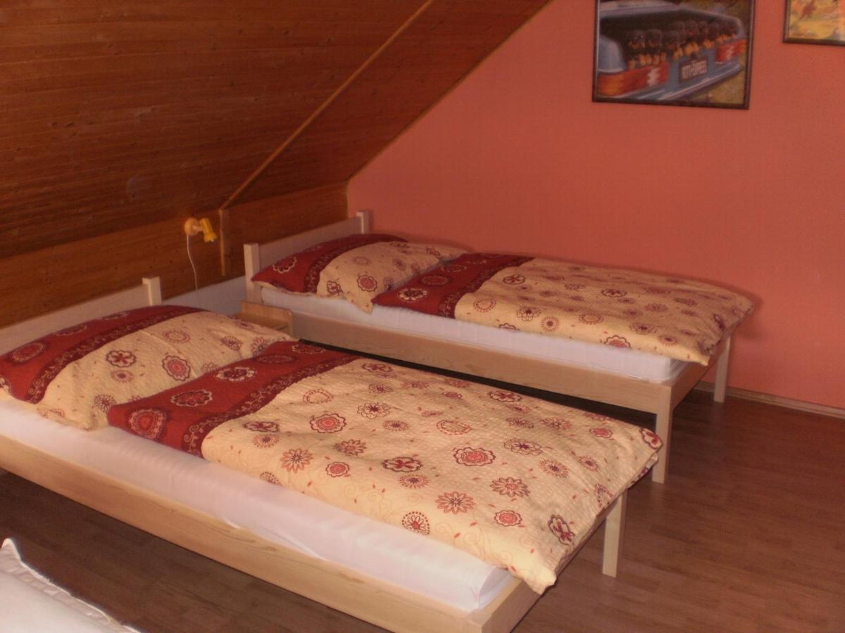 Privat Buk 100 Apartment Jindřichŭv Hradec Exterior foto