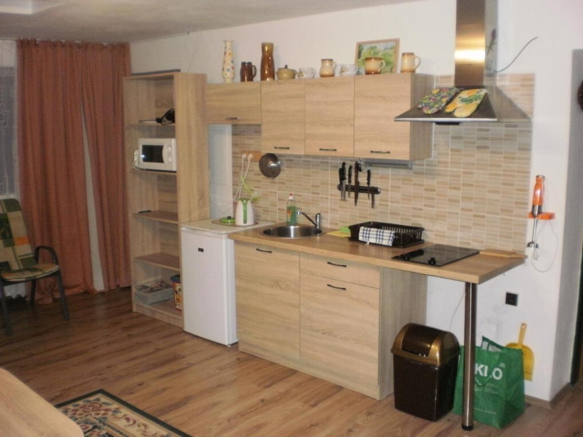 Privat Buk 100 Apartment Jindřichŭv Hradec Exterior foto